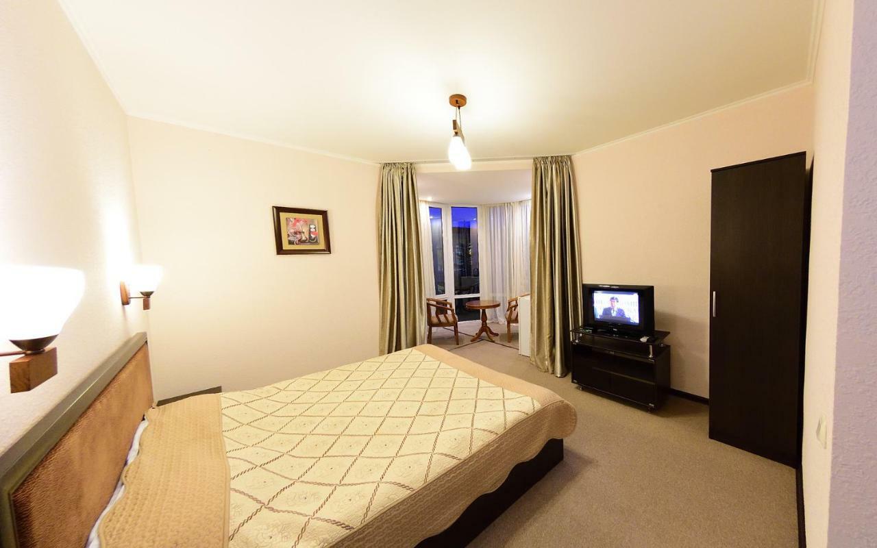 Zlata Inn Tamchy Bagian luar foto