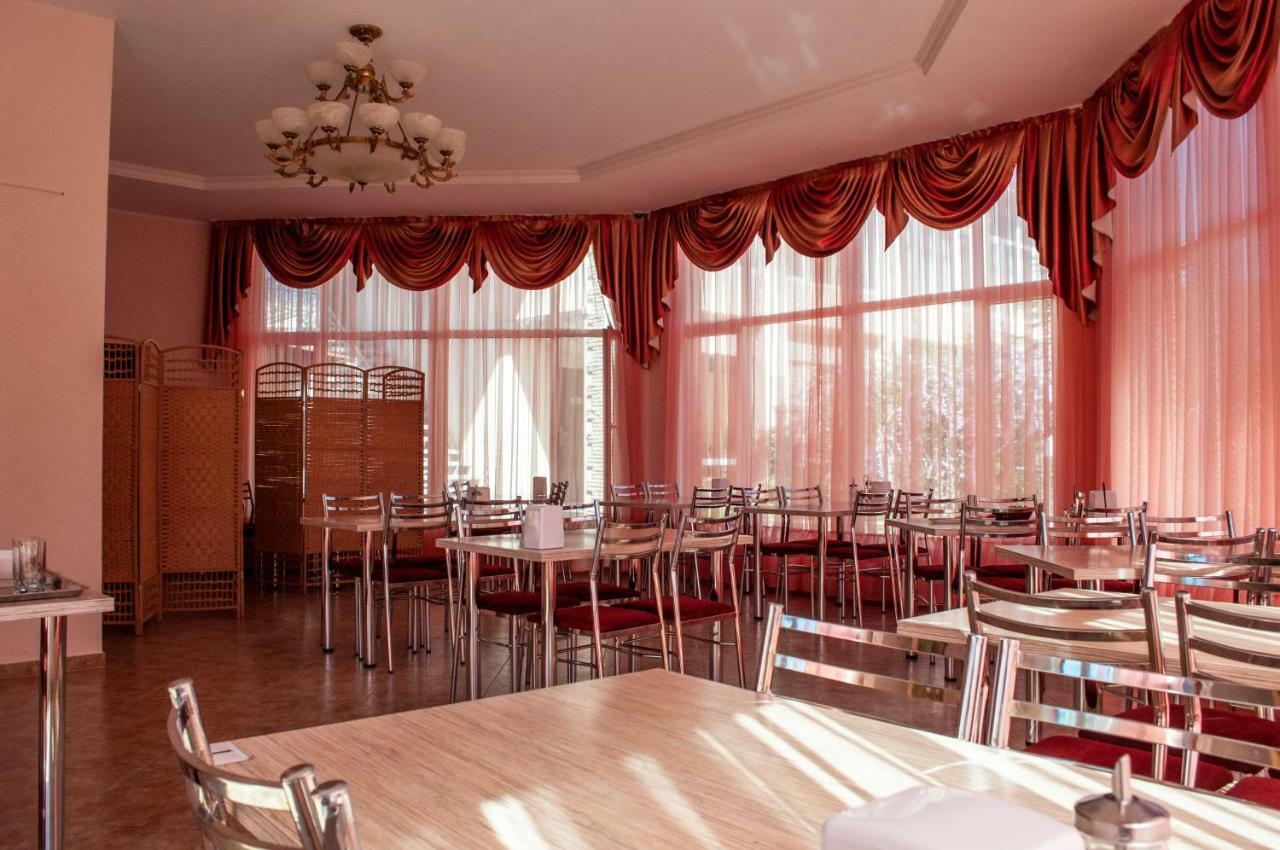 Zlata Inn Tamchy Bagian luar foto